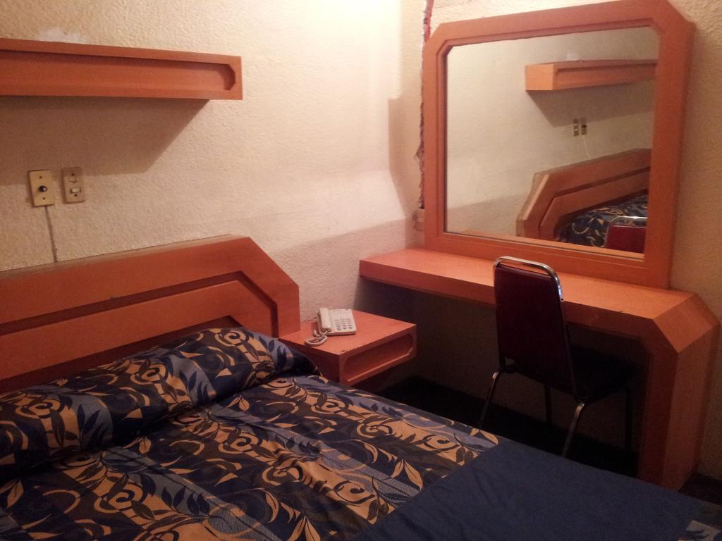 Hotel Florida Мехико Номер фото